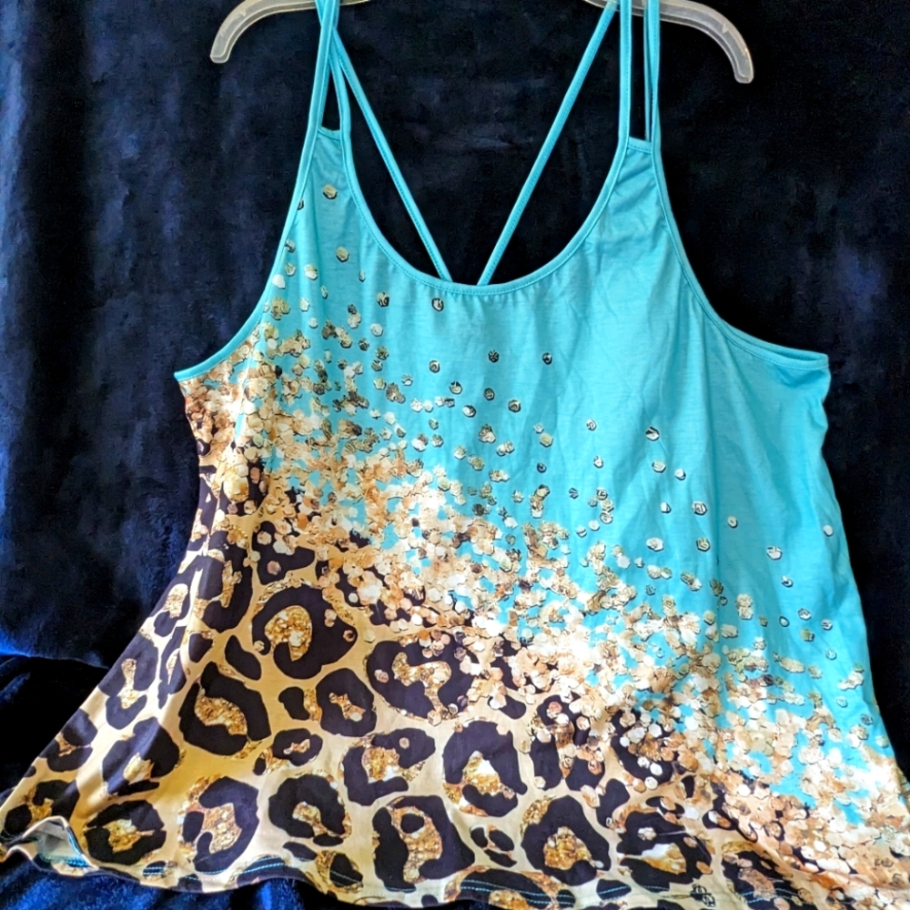 Sleeveless shirt